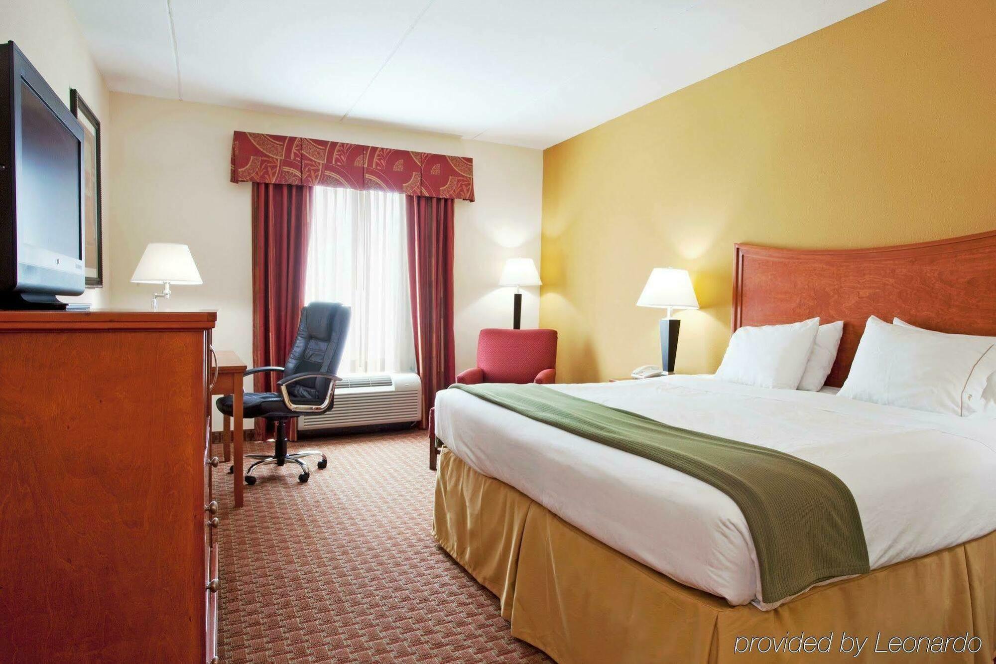 Holiday Inn Express Hotel & Suites Jacksonville North-Fernandina By Ihg Yulee Rom bilde